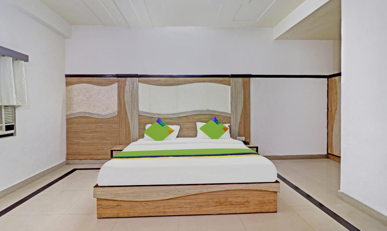Golden Pearl Hotel Агра Екстериор снимка