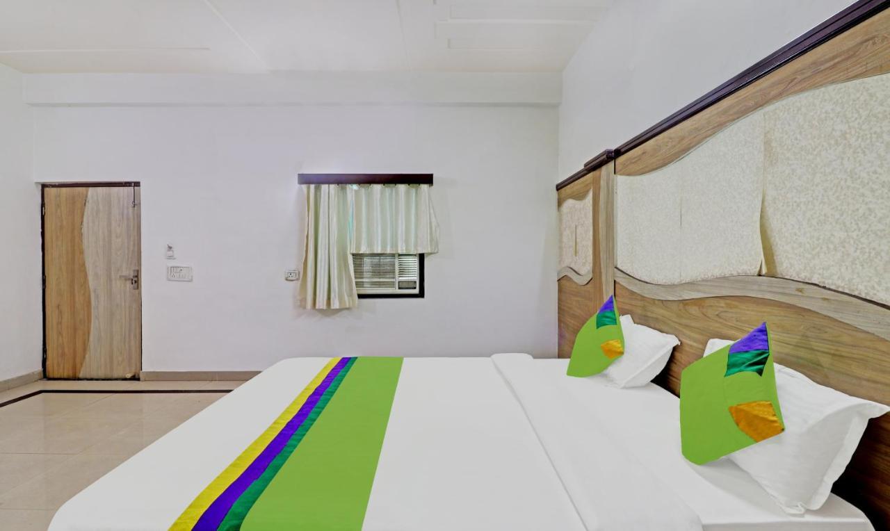 Golden Pearl Hotel Агра Екстериор снимка