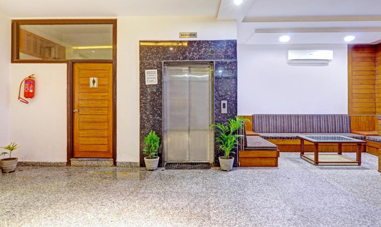 Golden Pearl Hotel Агра Екстериор снимка