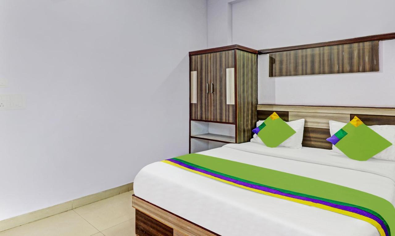 Golden Pearl Hotel Агра Екстериор снимка