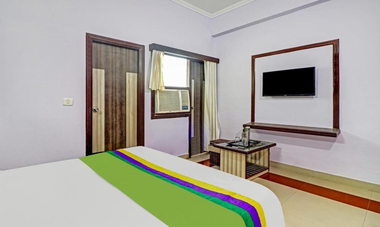 Golden Pearl Hotel Агра Екстериор снимка