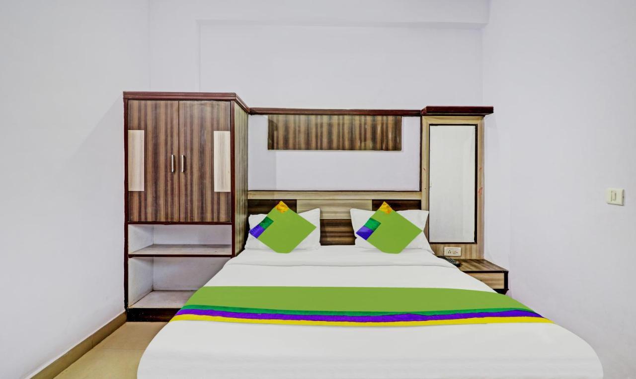 Golden Pearl Hotel Агра Екстериор снимка