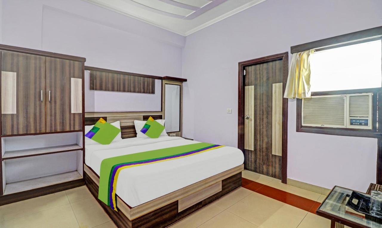 Golden Pearl Hotel Агра Екстериор снимка